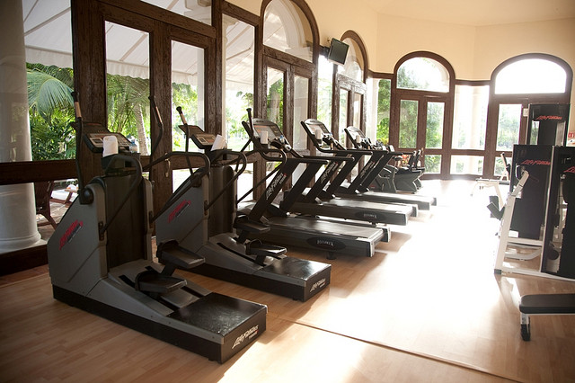 Gym instructor courses and healthy nosh: some fitness tips